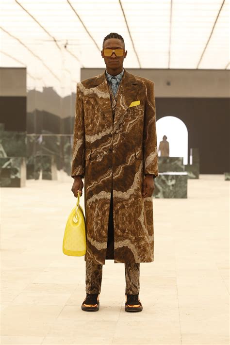 lv fw21 men's|Louis Vuitton Fall 2021 Menswear Collection .